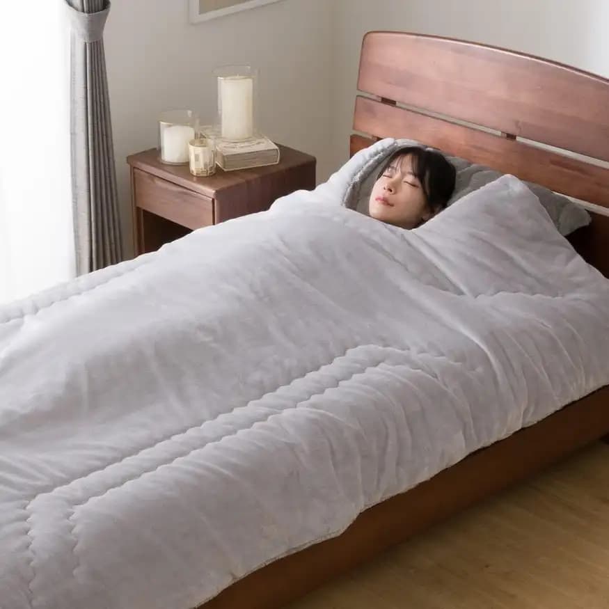 Одеяло с вырезом для головы